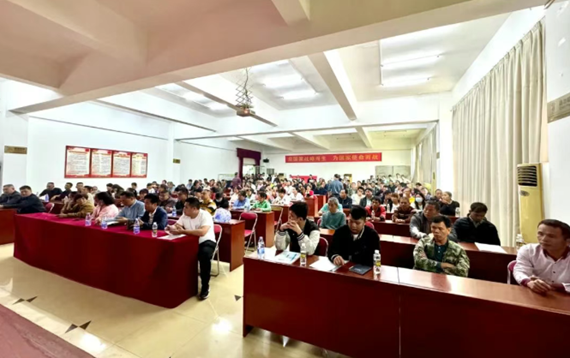 2025年海南省智能割胶装备培训班第一期在海南儋州开班(图2)