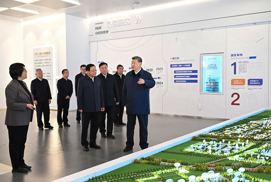 习近平在内蒙古乌兰察布考察时强调 统筹高质量发展和高水平保护(图7) 习近平在内蒙古乌兰察布考察时强调 统筹高质量发展和高水平保护(图7)